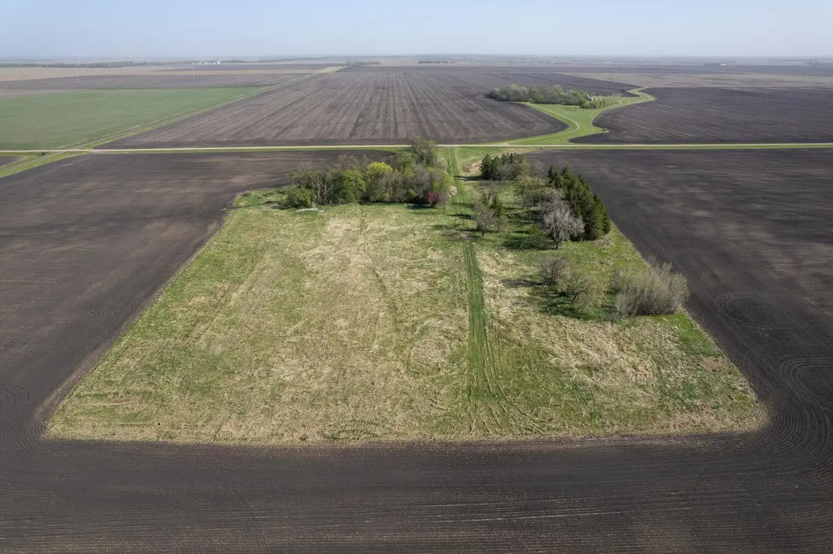 16918 50th ST SE, Horace, ND 58051