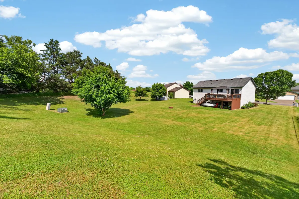 527 Jewell ST, Mora, MN 55051
