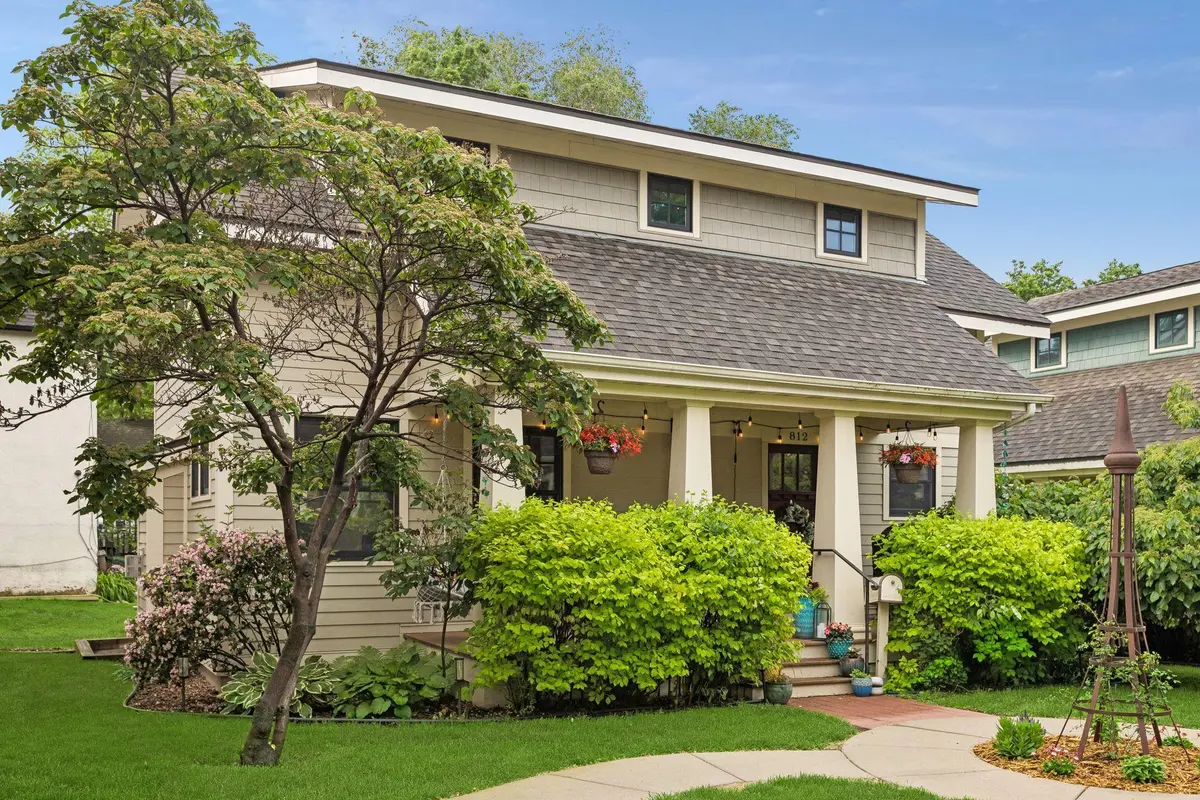 812 NE Main ST, Minneapolis, MN 55413