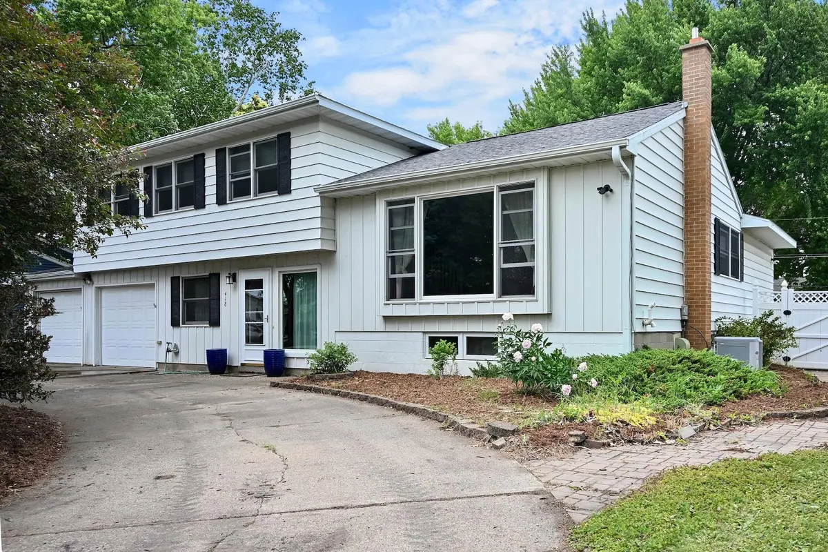 418 Hiawatha BLVD, Winona, MN 55987