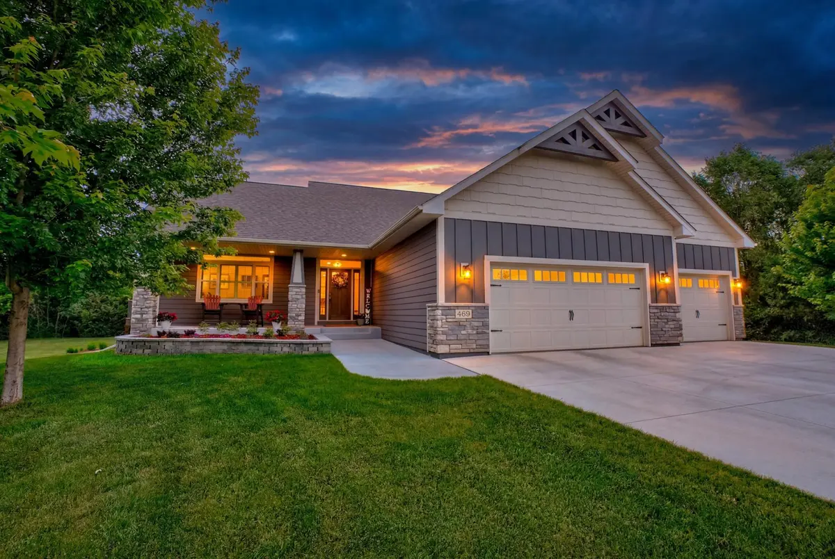 469 Dylan CT, Hudson, WI 54016