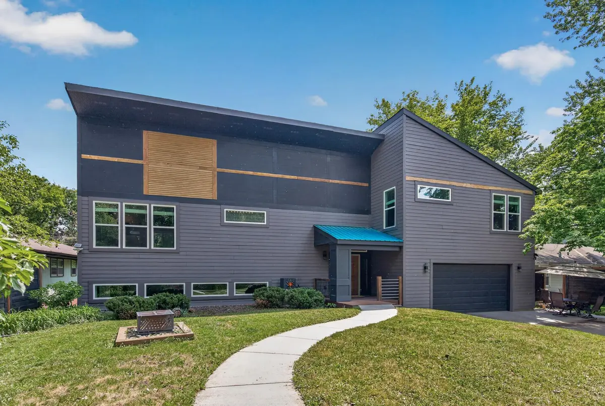 3432 Kyle AVE N, Crystal, MN 55422
