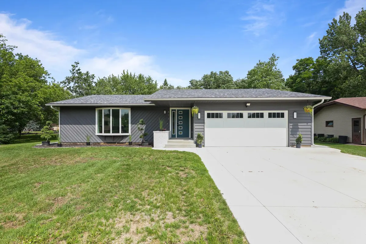 611 8th AVE N, Sauk Rapids, MN 56379
