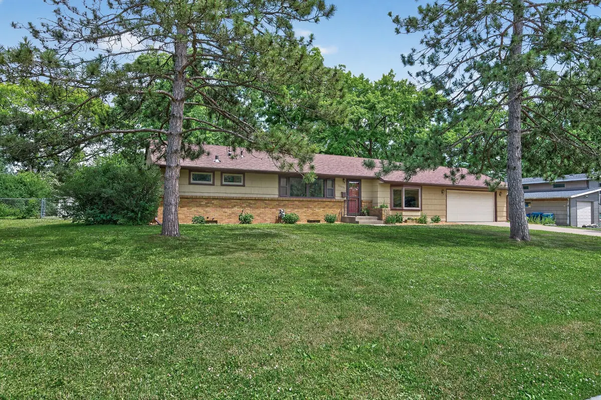 11201 Washburn AVE S, Bloomington, MN 55431