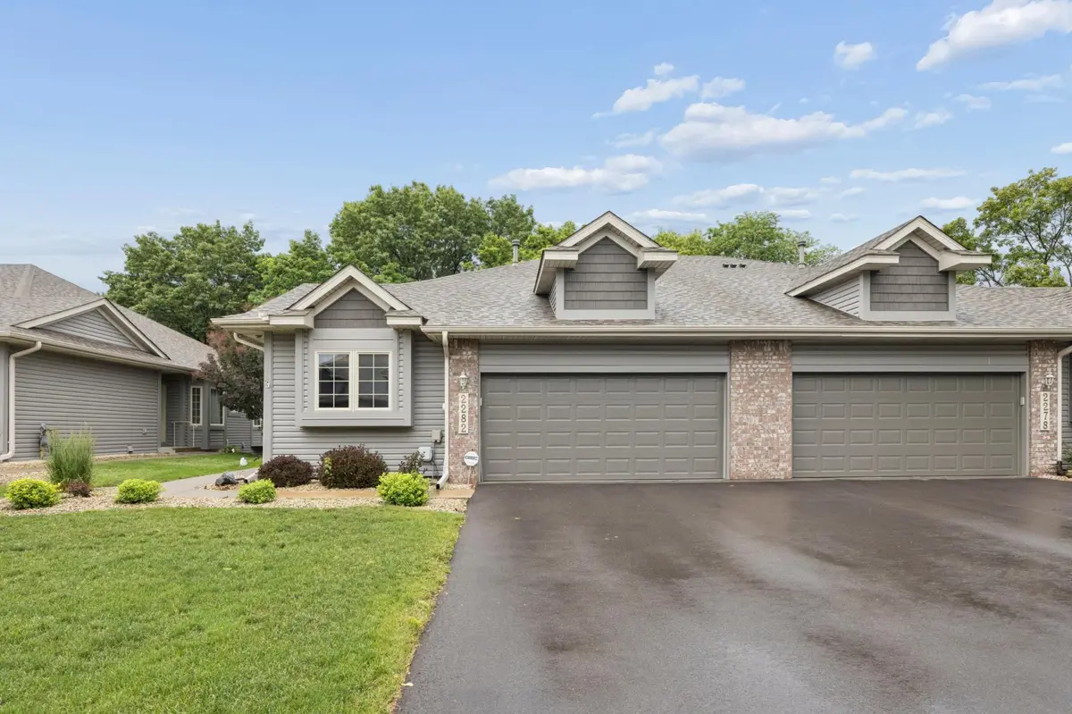 2282 Stephani CT, Little Canada, MN 55117