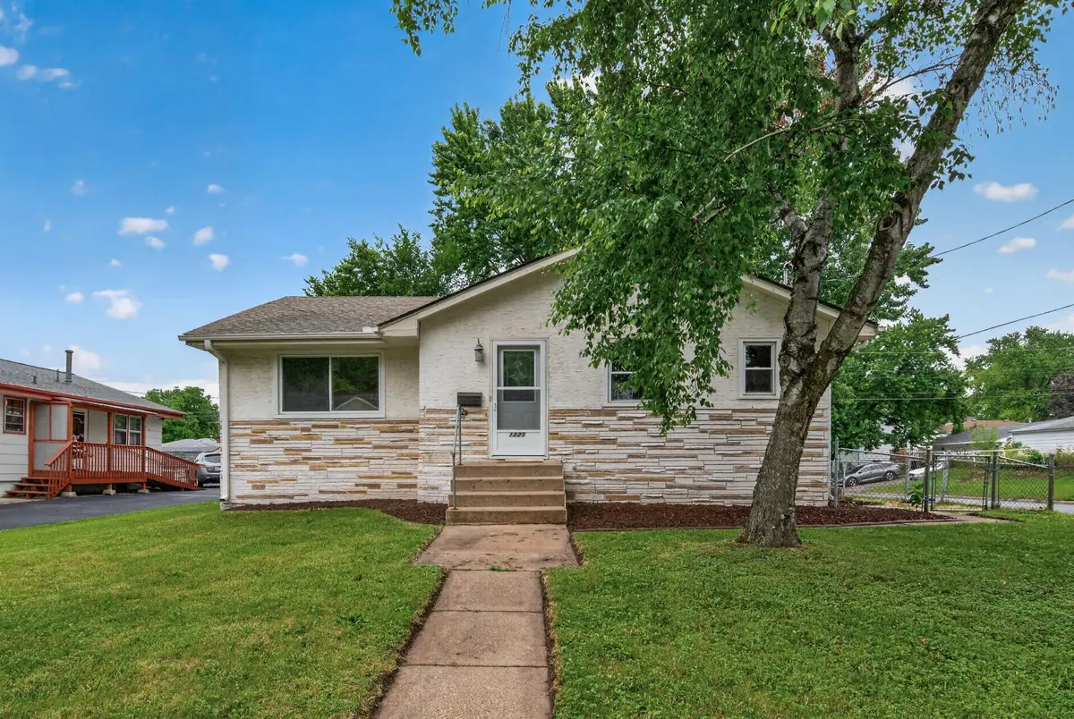 1225 43rd AVE NE, Columbia Heights, MN 55421