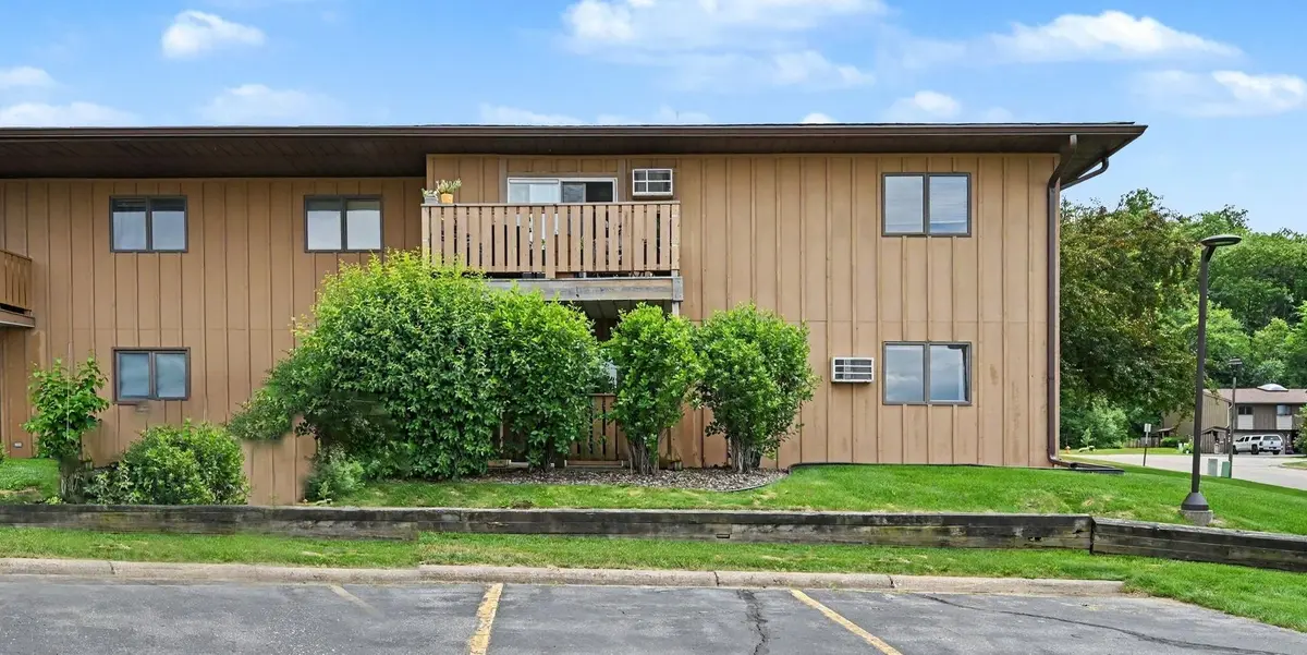 125 Kingswood DR #1D, Red Wing, MN 55066