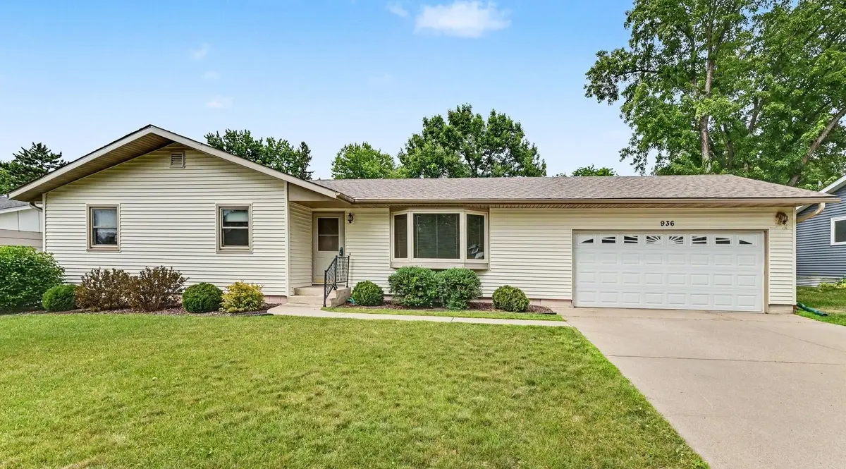 936 Linda AVE, Red Wing, MN 55066