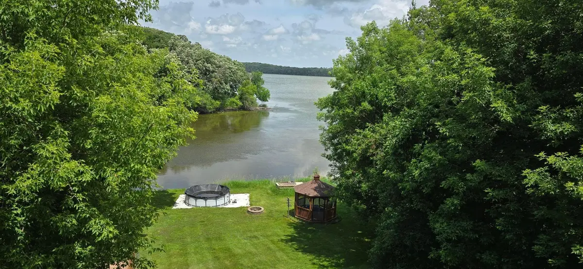 2502 S Shore DR, Albert Lea, MN 56007