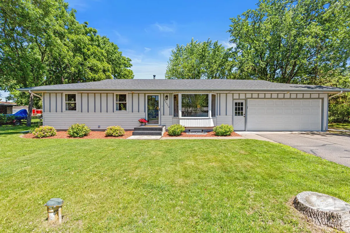 12020 Noon DR, Dayton, MN 55327