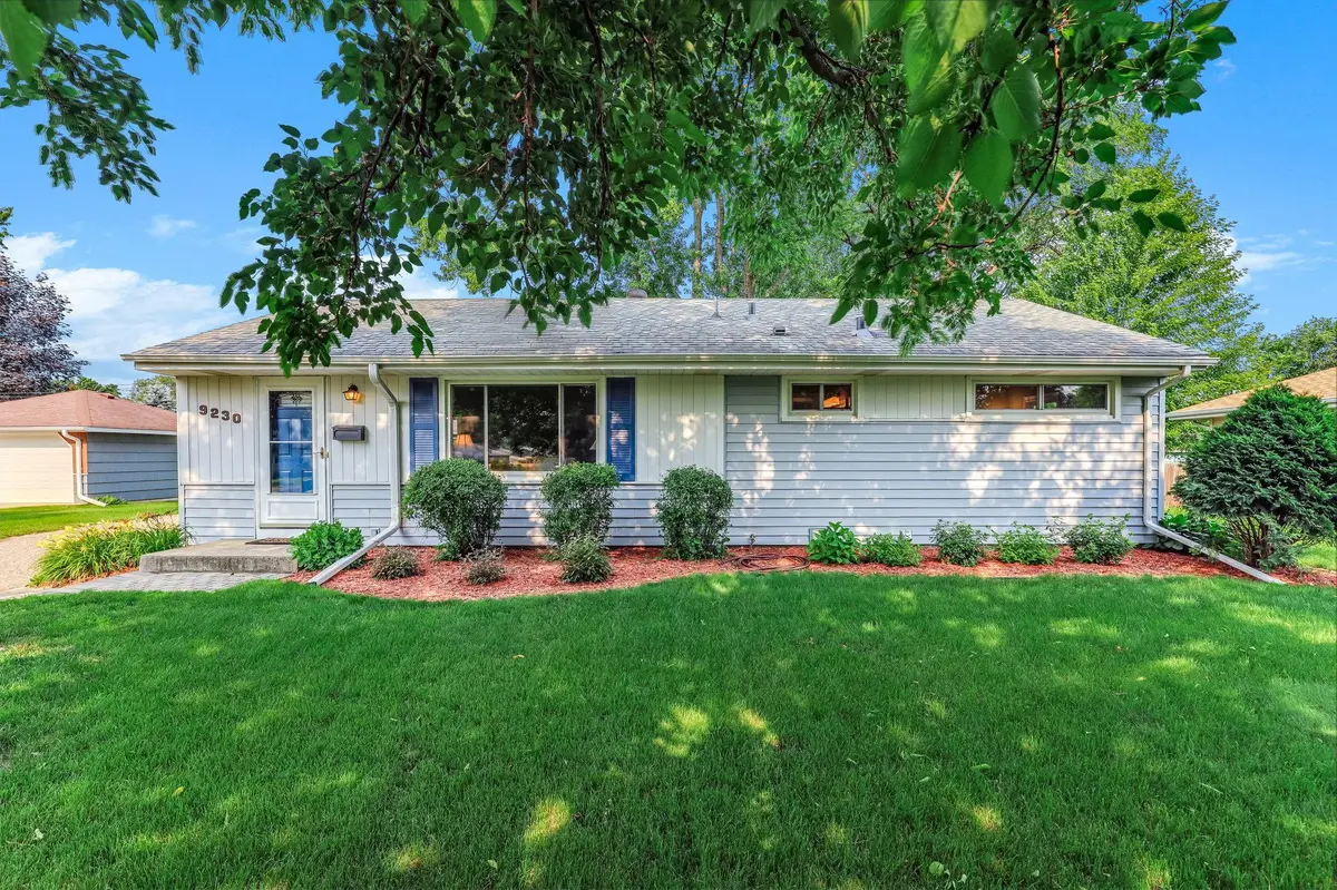9230 Clinton AVE S, Bloomington, MN 55420