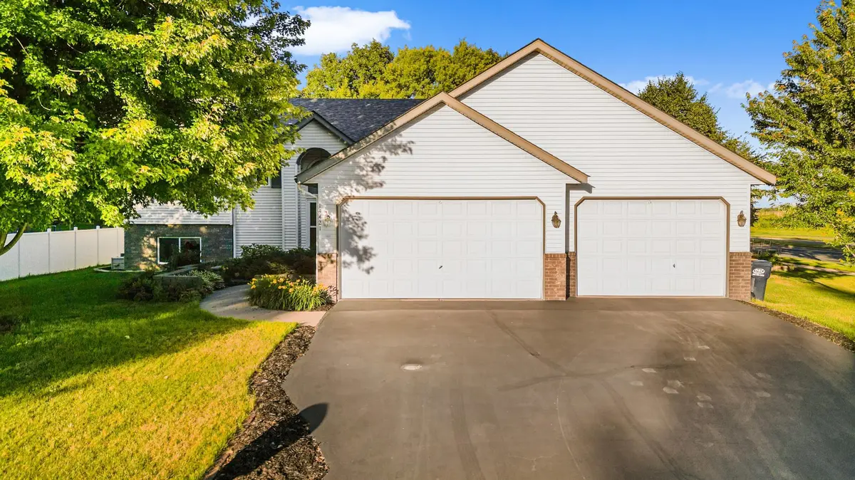 14421 Raven CT NE, Prior Lake, MN 55372