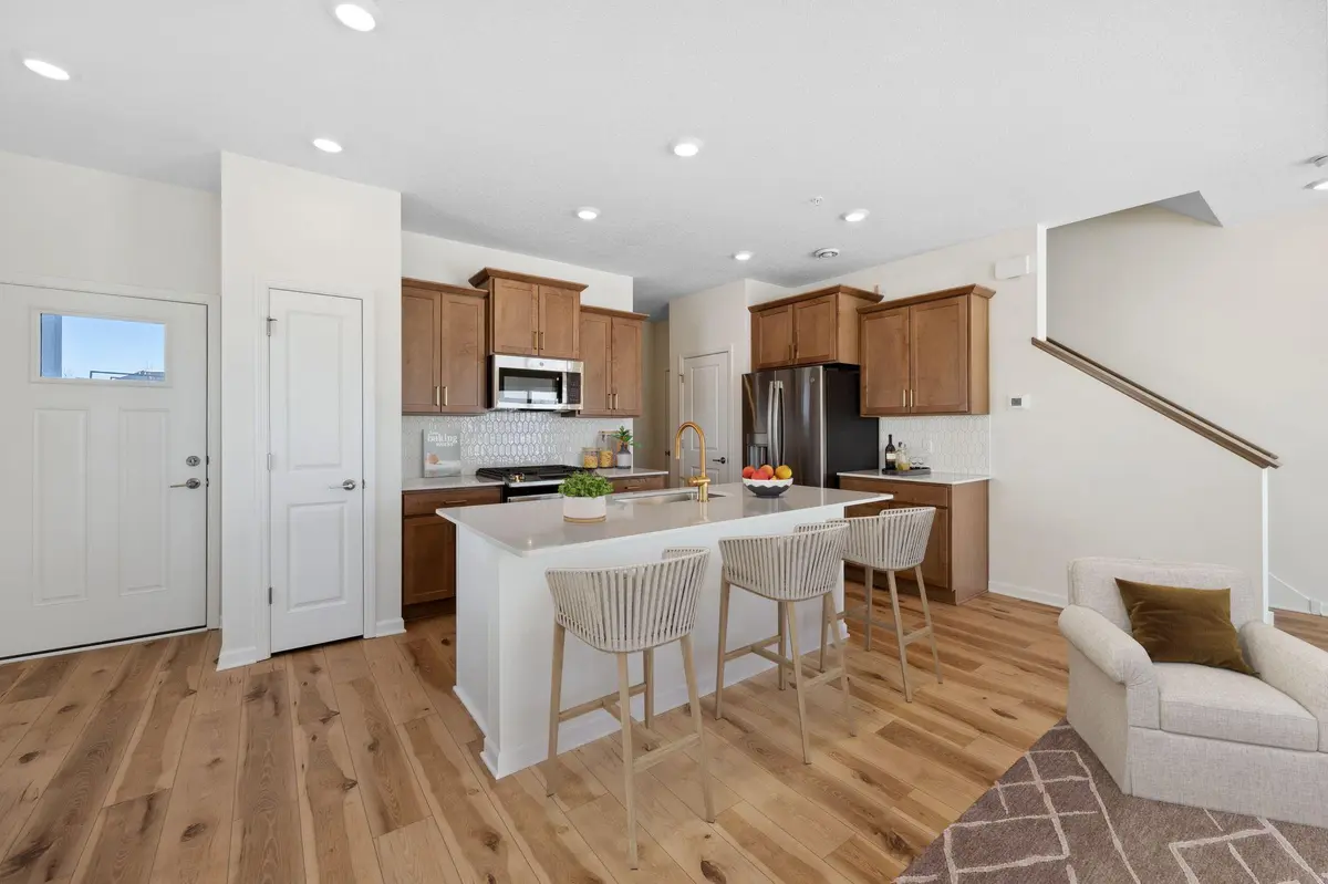 10346 Birchwood CIR, Victoria, MN 55318