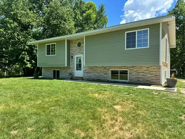 15136 Dandelion LN NE, Bemidji, MN 56601