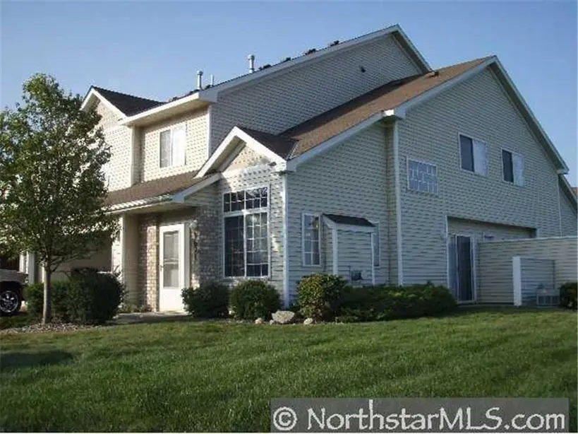 1621 Meadow PL, Shakopee, MN 55379