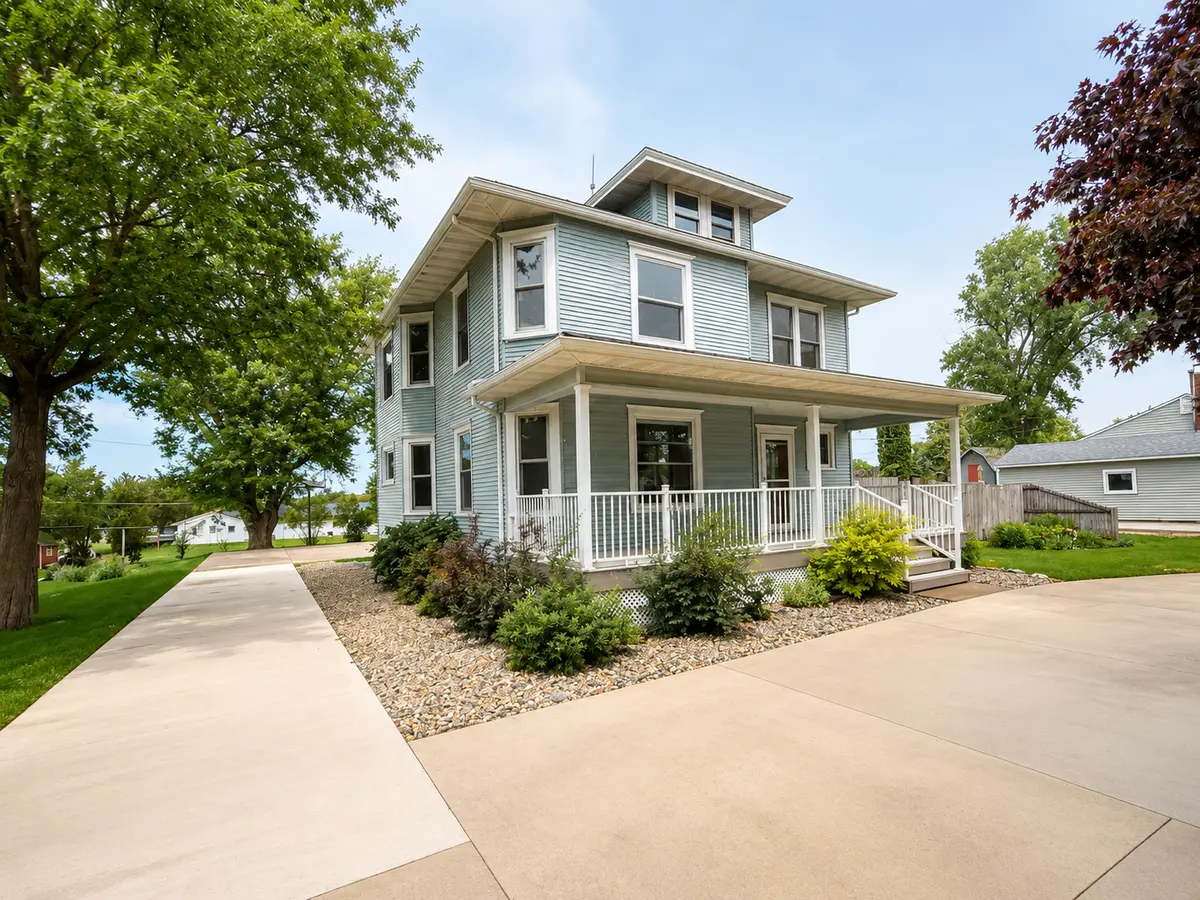 1300 S Section AVE, Spring Valley, MN 55975