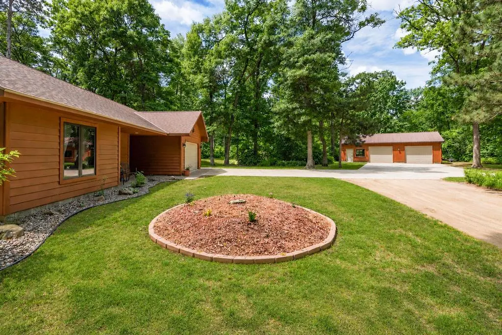 9087 Garden View RD, Nisswa, MN 56468