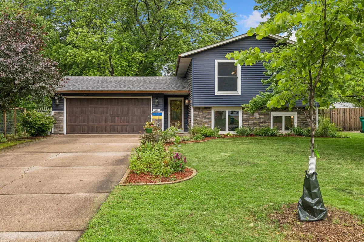 220 Edgewood AVE, Stillwater, MN 55082