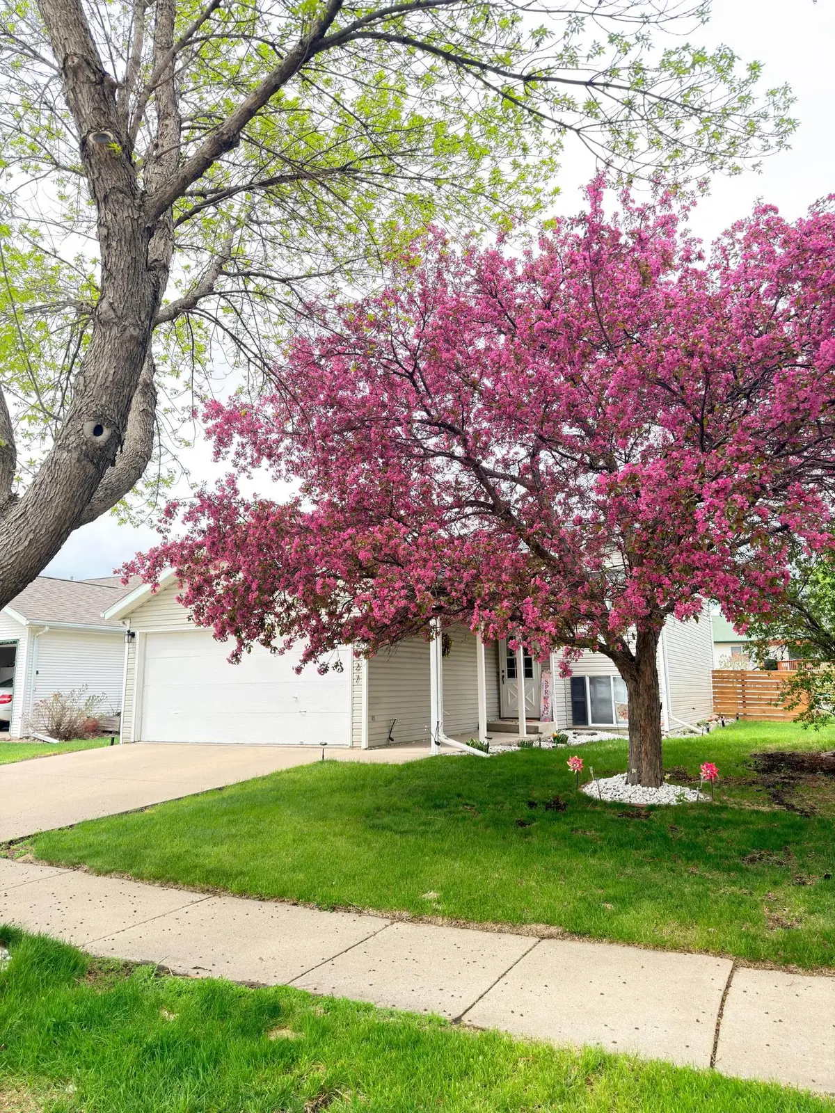 2927 35th AVE S, Fargo, ND 58104