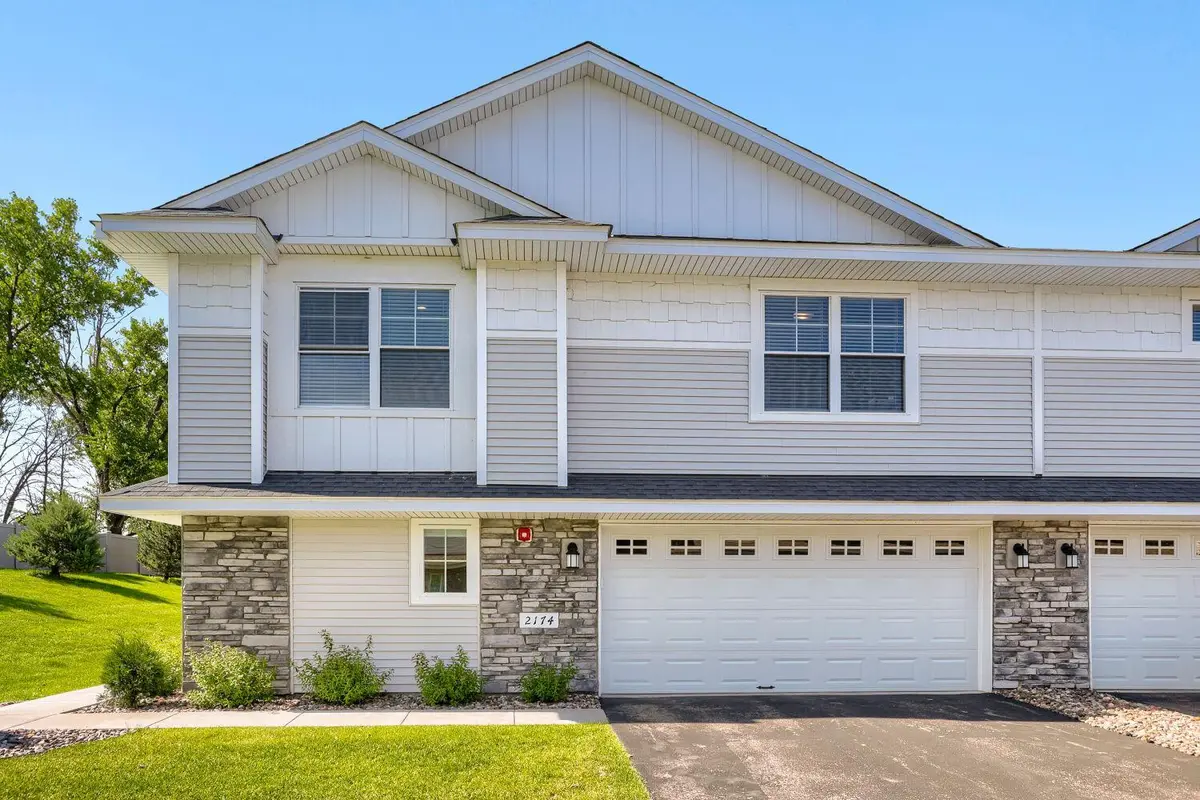2174 Island CT, Lino Lakes, MN 55038