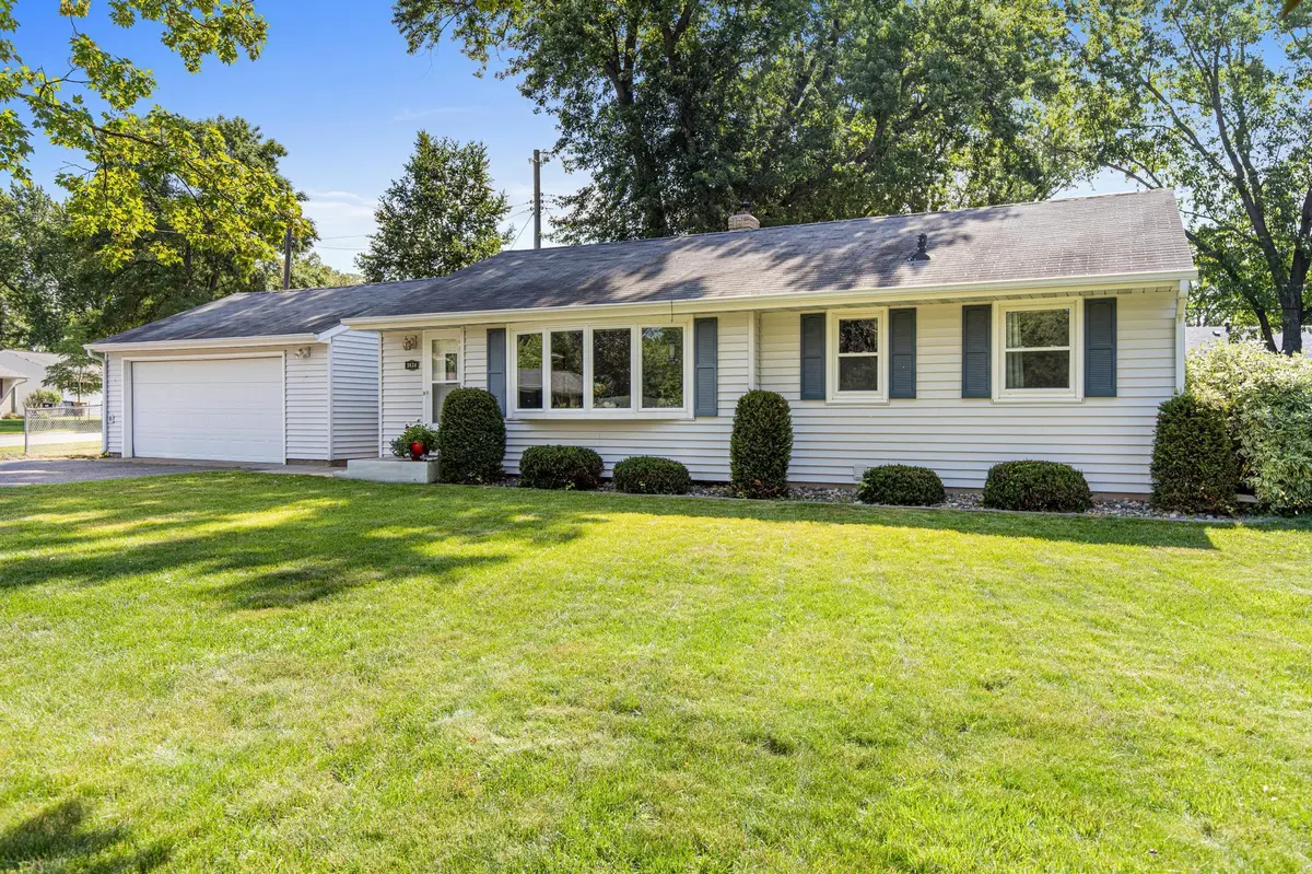 3834 Dennis LN, White Bear Lake, MN 55110