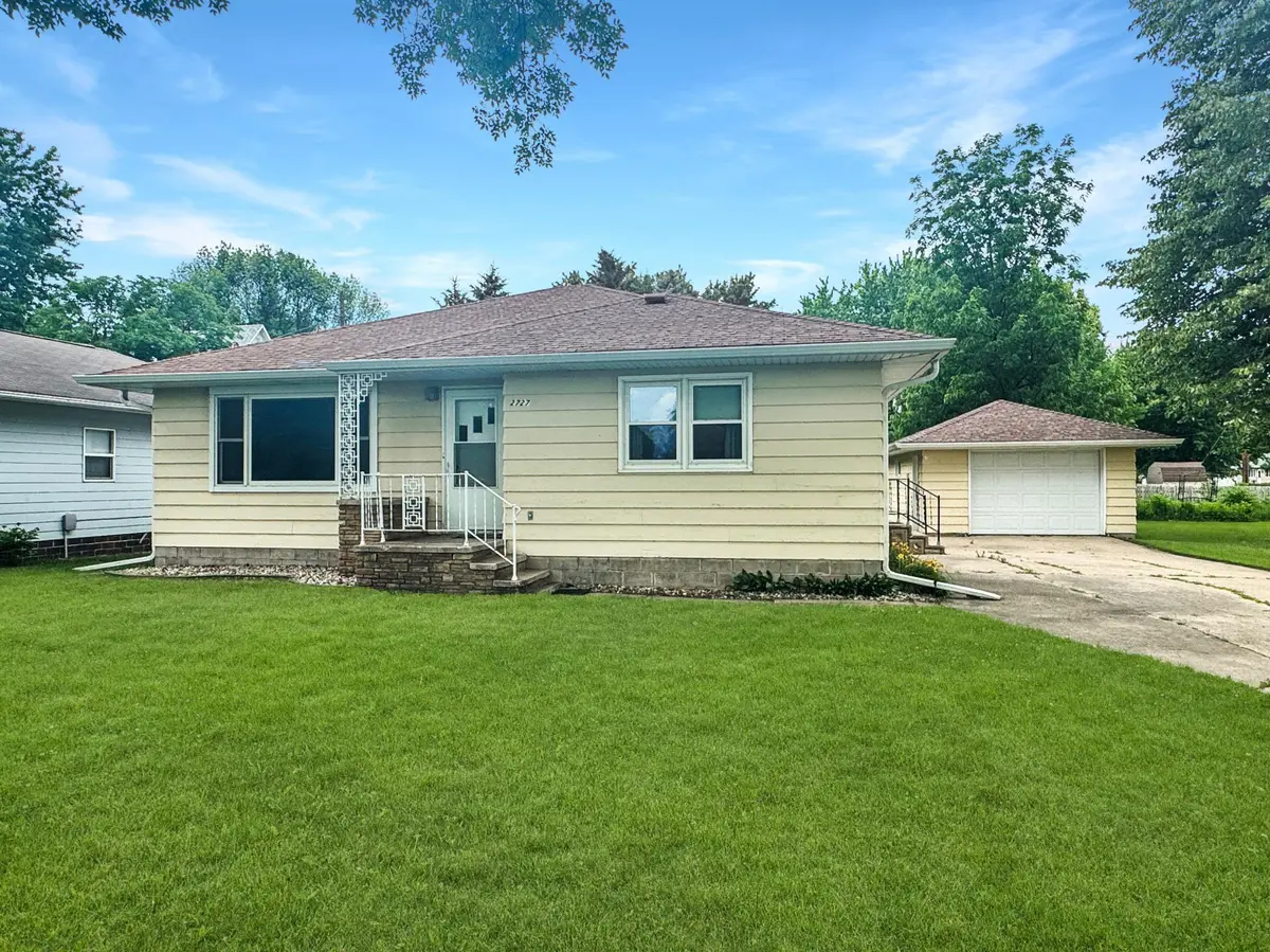2727 34th ST, Slayton, MN 56172