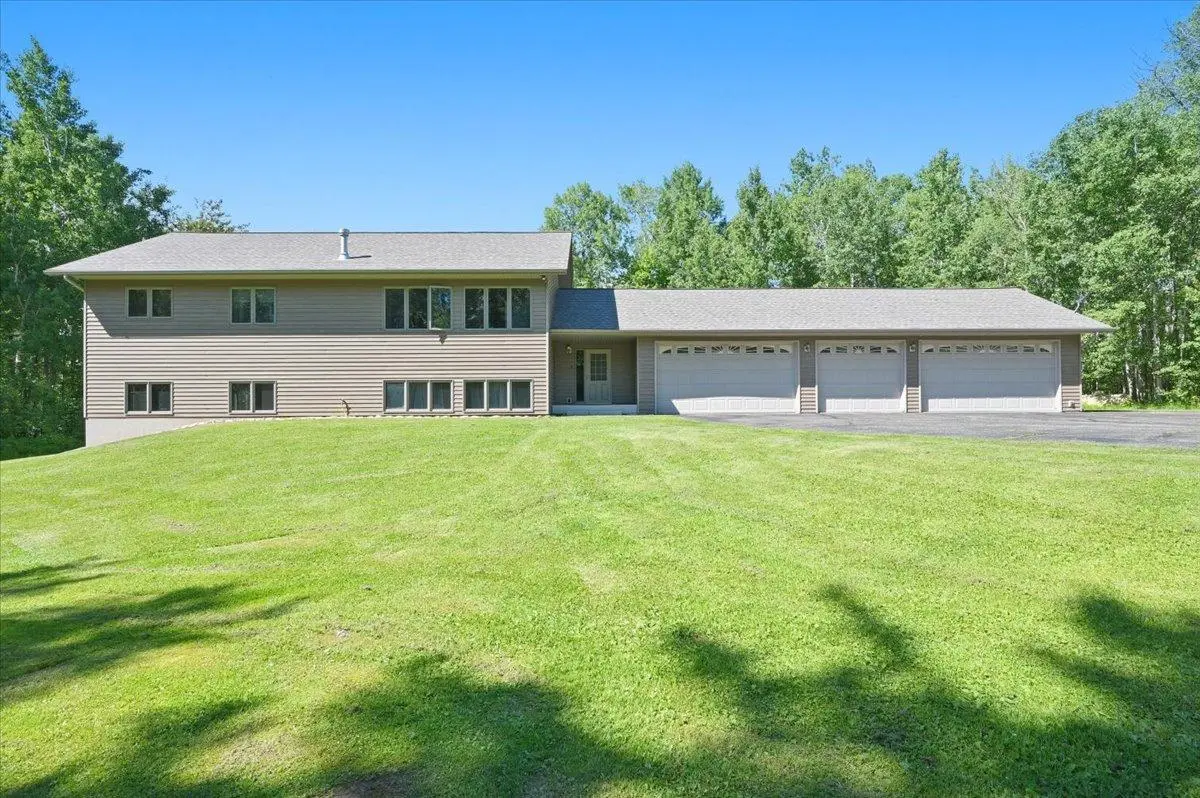 5015 Martin RD, Duluth, MN 55803