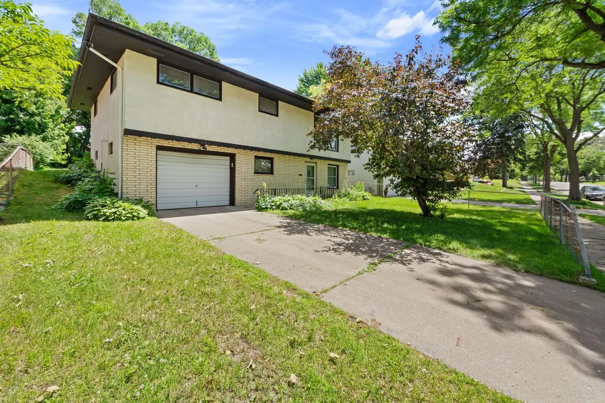 1422 Kent ST, Saint Paul, MN 55117