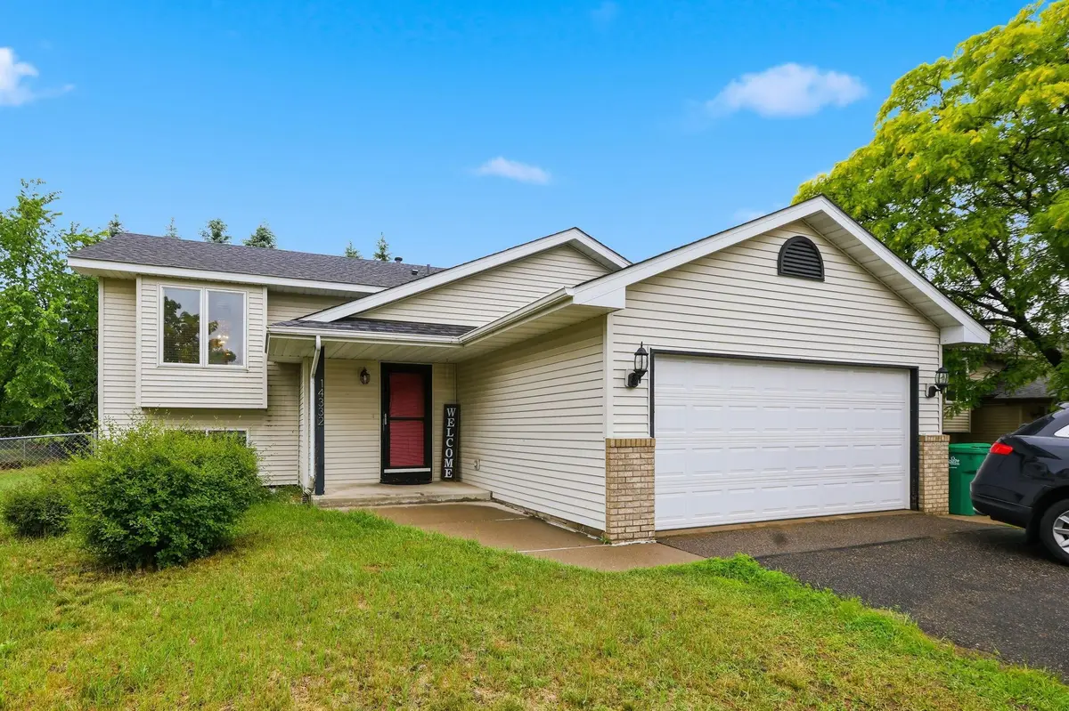 14332 Tungsten WAY NW, Ramsey, MN 55303