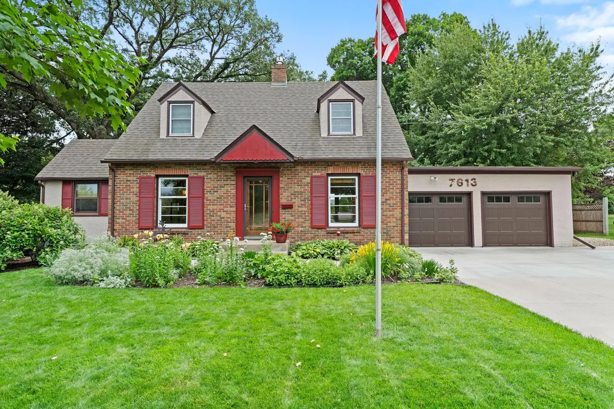 7613 49th AVE N, New Hope, MN 55428