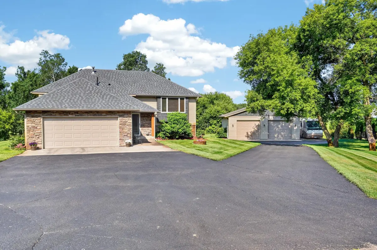 24450 Fallbrook AVE, Forest Lake, MN 55025