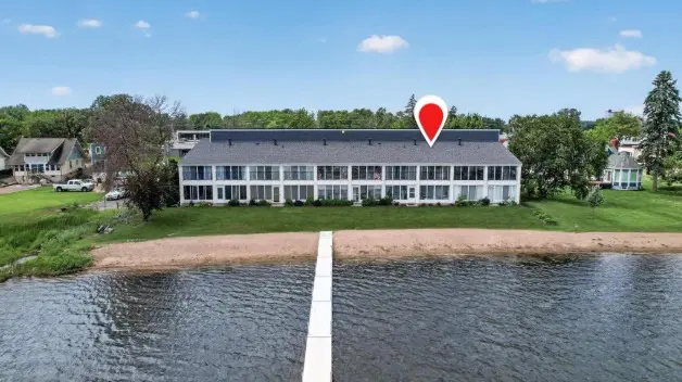 43 2nd AVE SE #202, Forest Lake, MN 55025