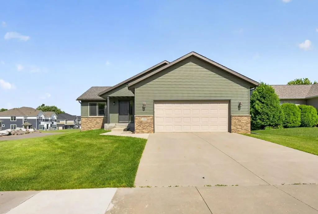 4998 55th AVE NW, Rochester, MN 55901