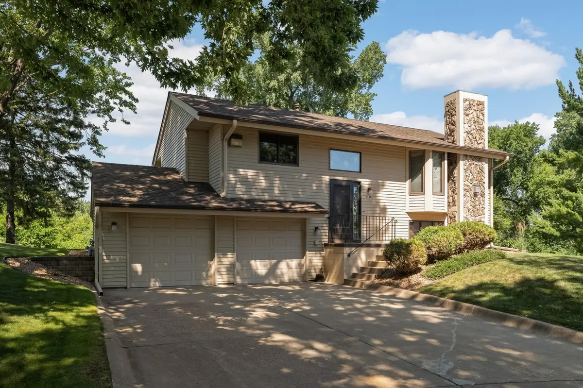 3140 Quarry CT, Eagan, MN 55121