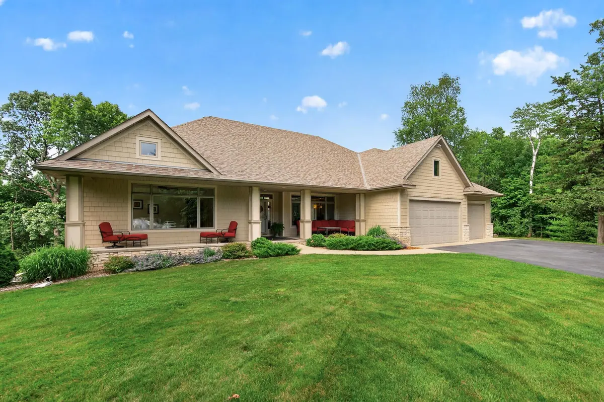 1187 105th ST E, Inver Grove Heights, MN 55077