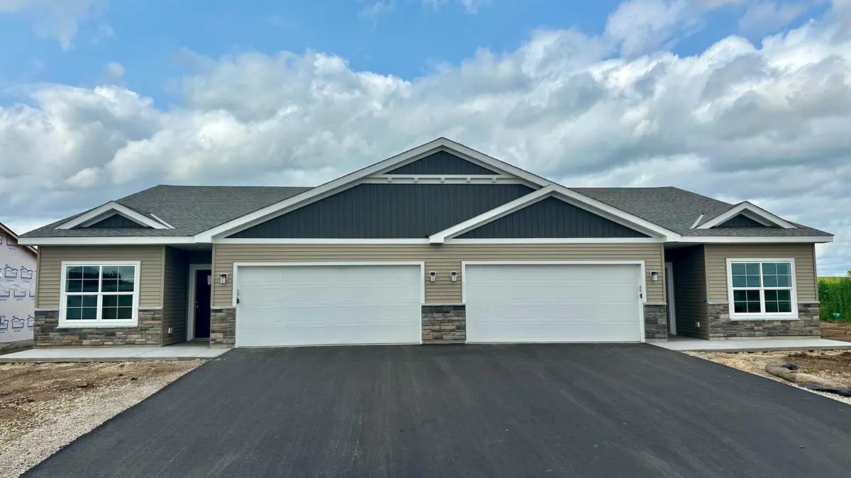 1783 Squirrel WAY, New Richmond, WI 54017