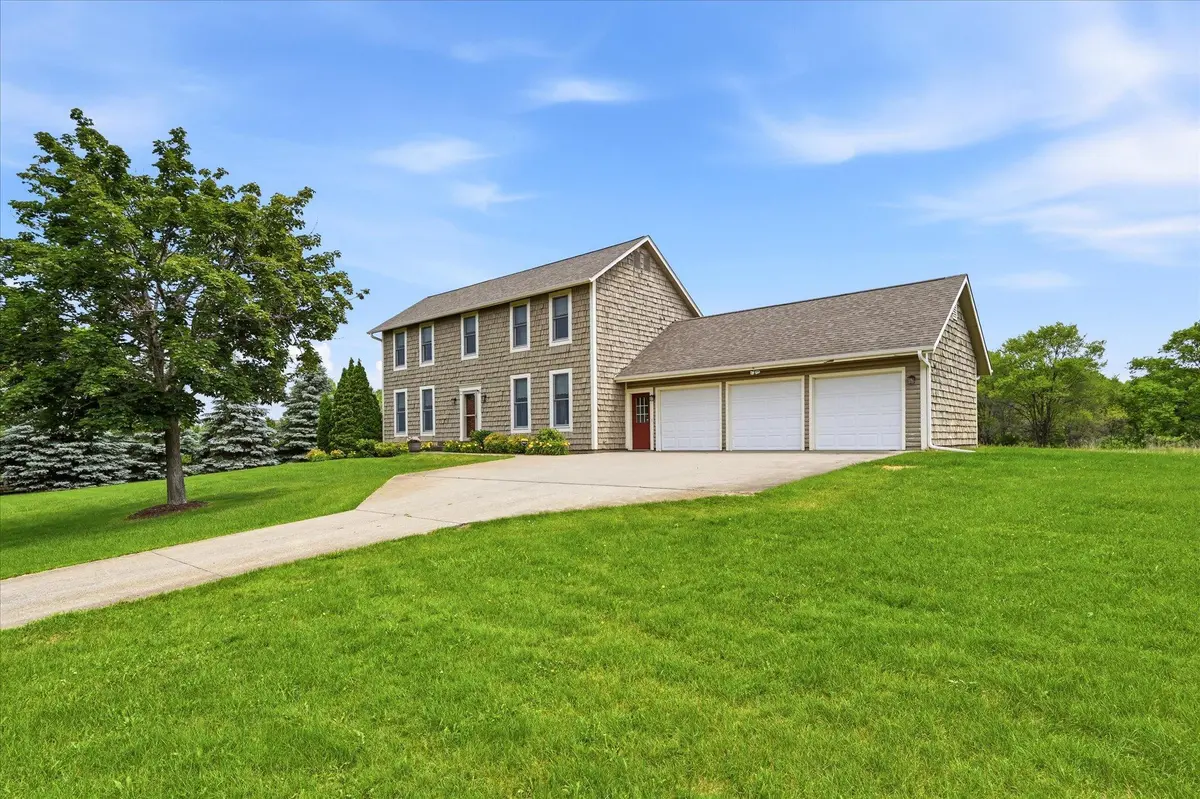 14655 Raspberry DR, Rogers, MN 55374