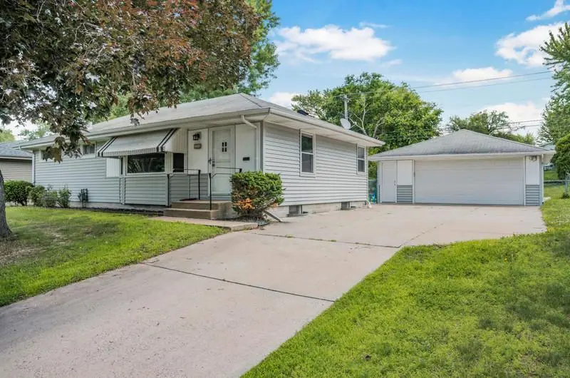 8807 Colfax AVE S, Bloomington, MN 55420