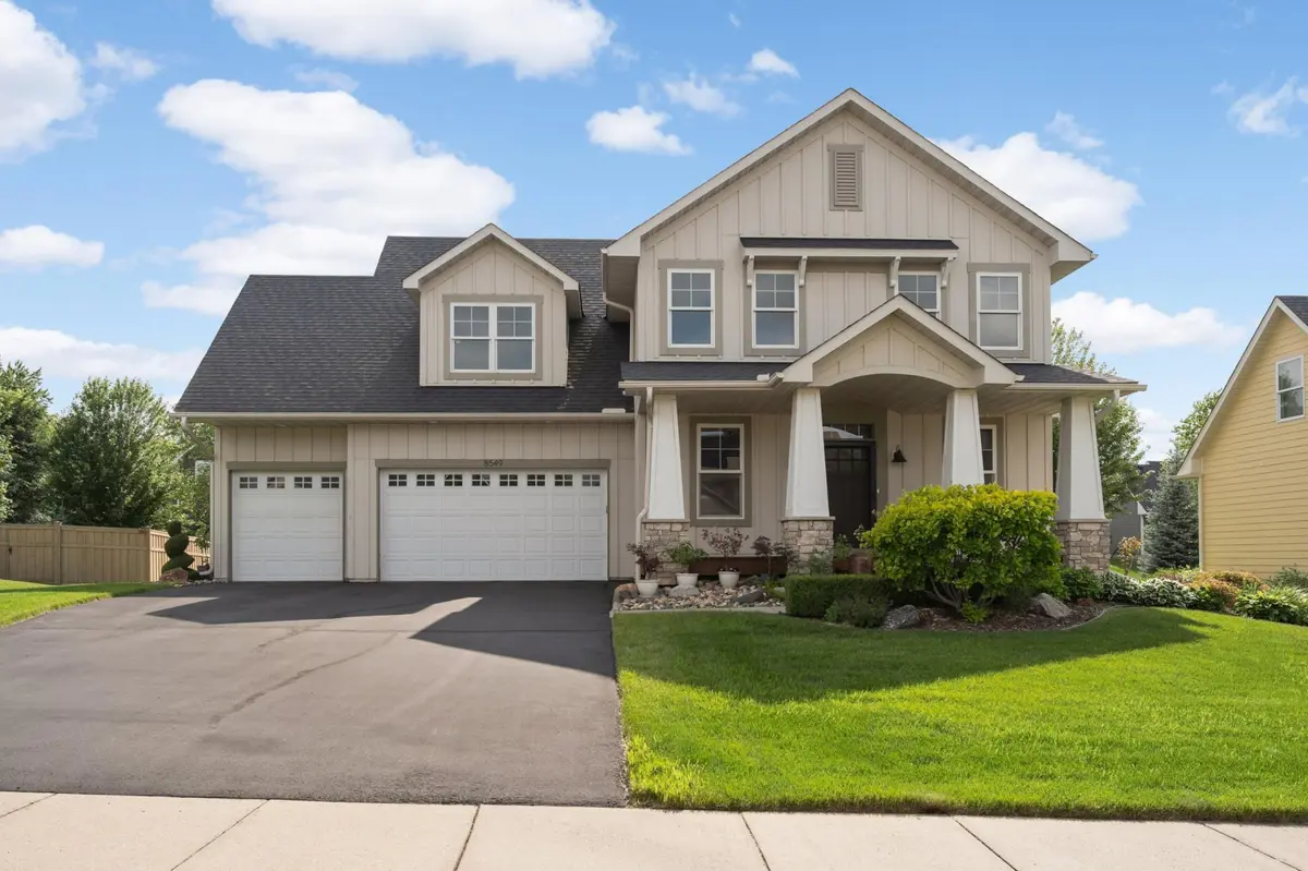 8549 172nd ST W, Lakeville, MN 55044
