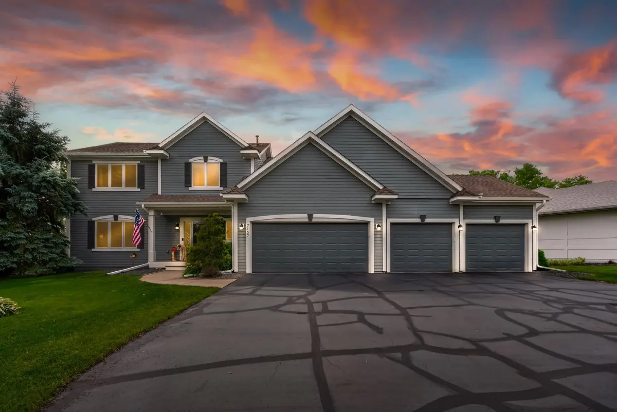 7157 Hidden Valley LN S, Cottage Grove, MN 55016