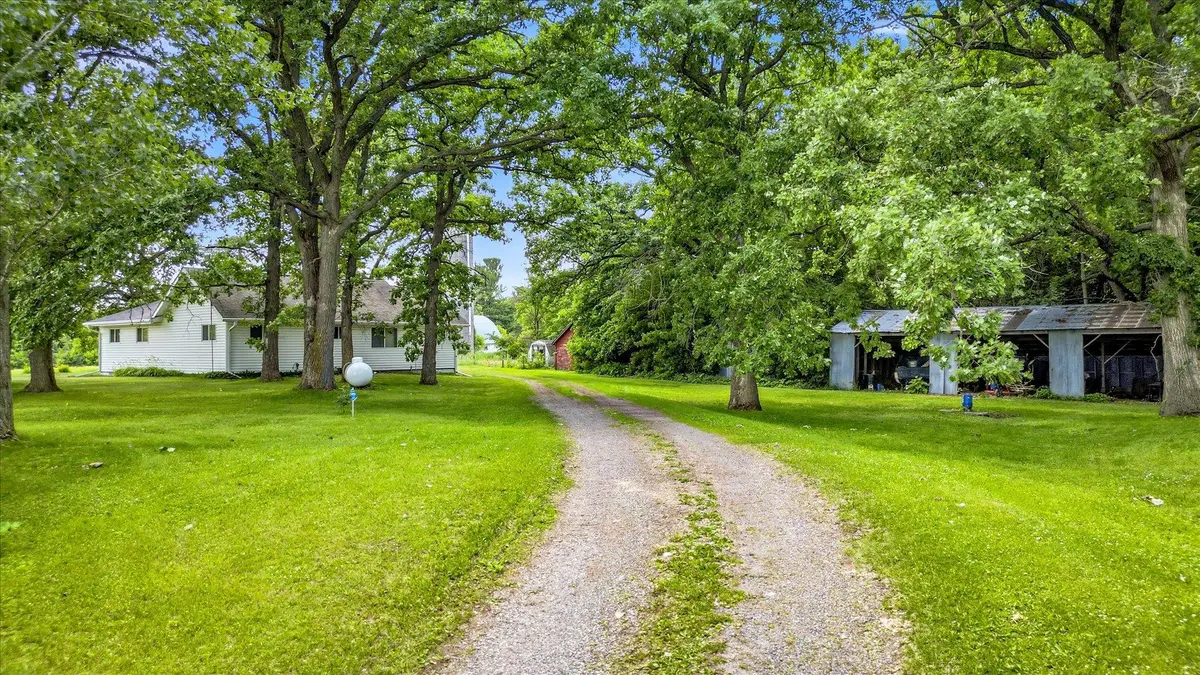 7901 125th AVE, Milaca, MN 56353