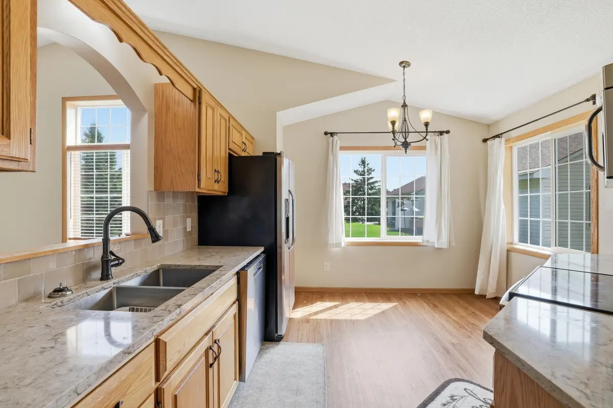 1761 Ojibway DR, Centerville, MN 55038
