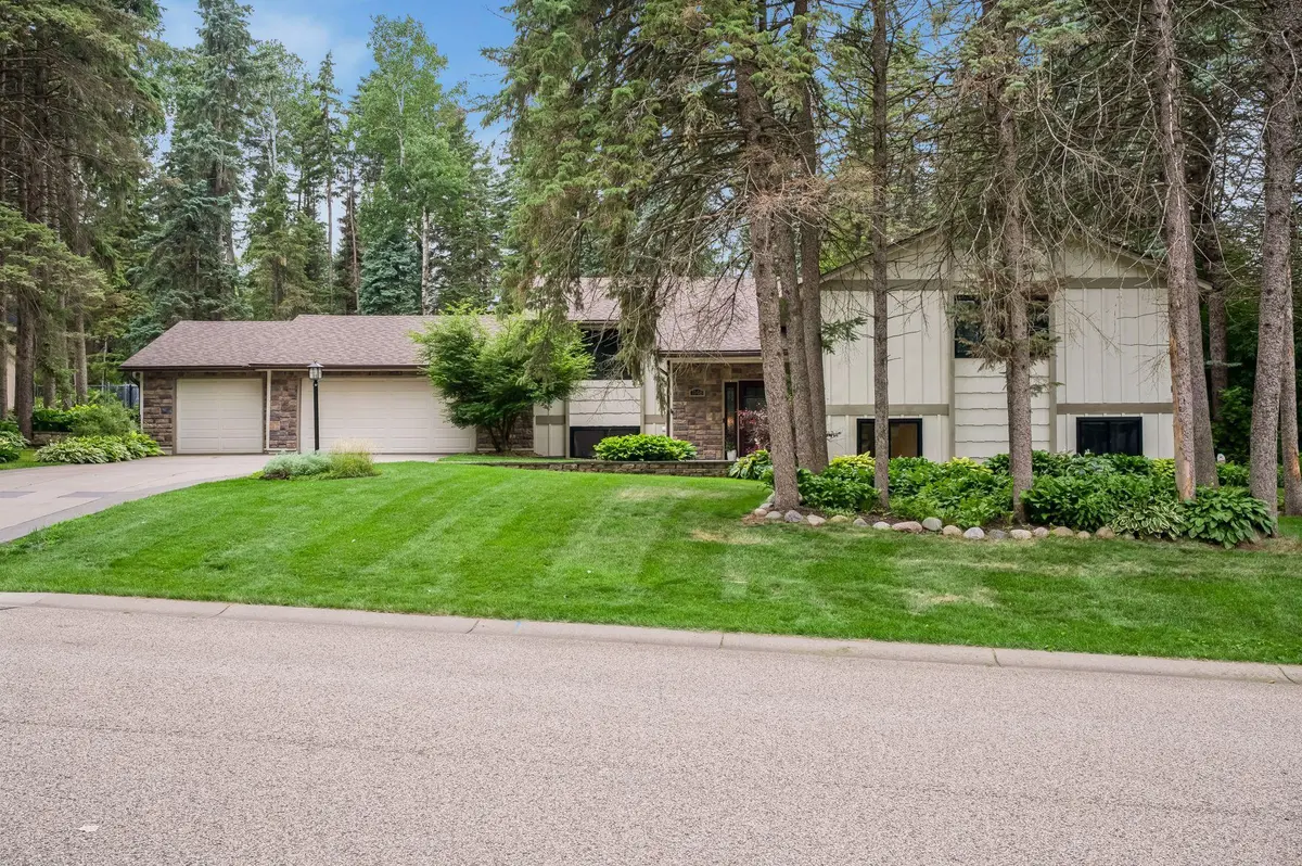 1148 Kenilworth DR, Woodbury, MN 55125