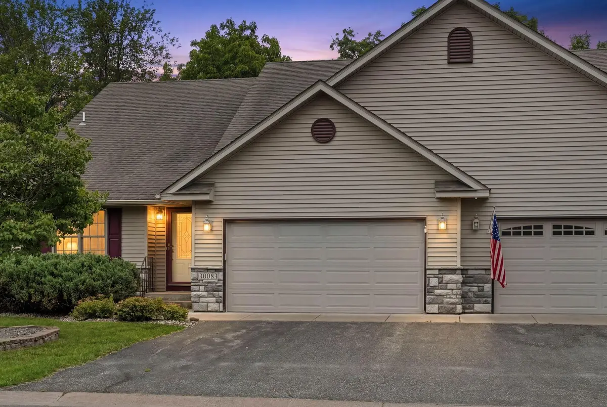 30981 Lyman CT, Lindstrom, MN 55045