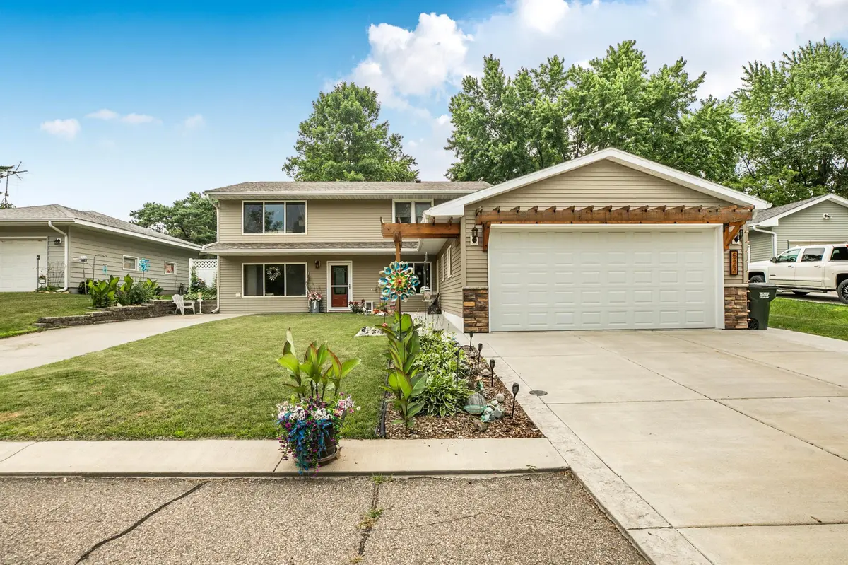 523 Linden AVE E, Kimball, MN 55353