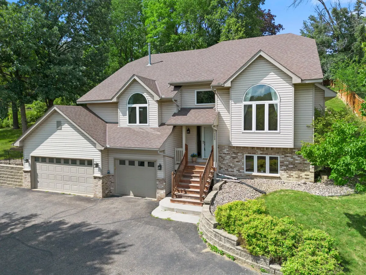 120 W 136th ST, Burnsville, MN 55337