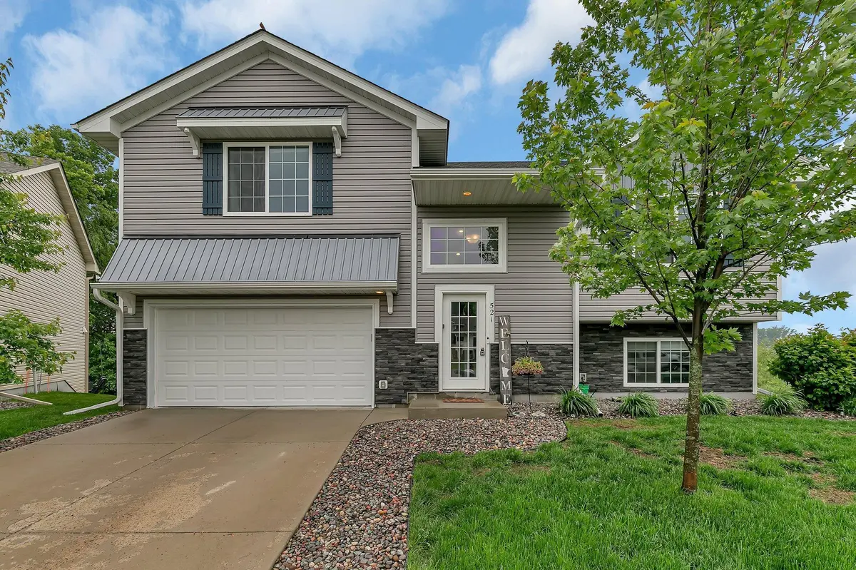 521 Willow Creek Pkwy, Buffalo, MN 55313