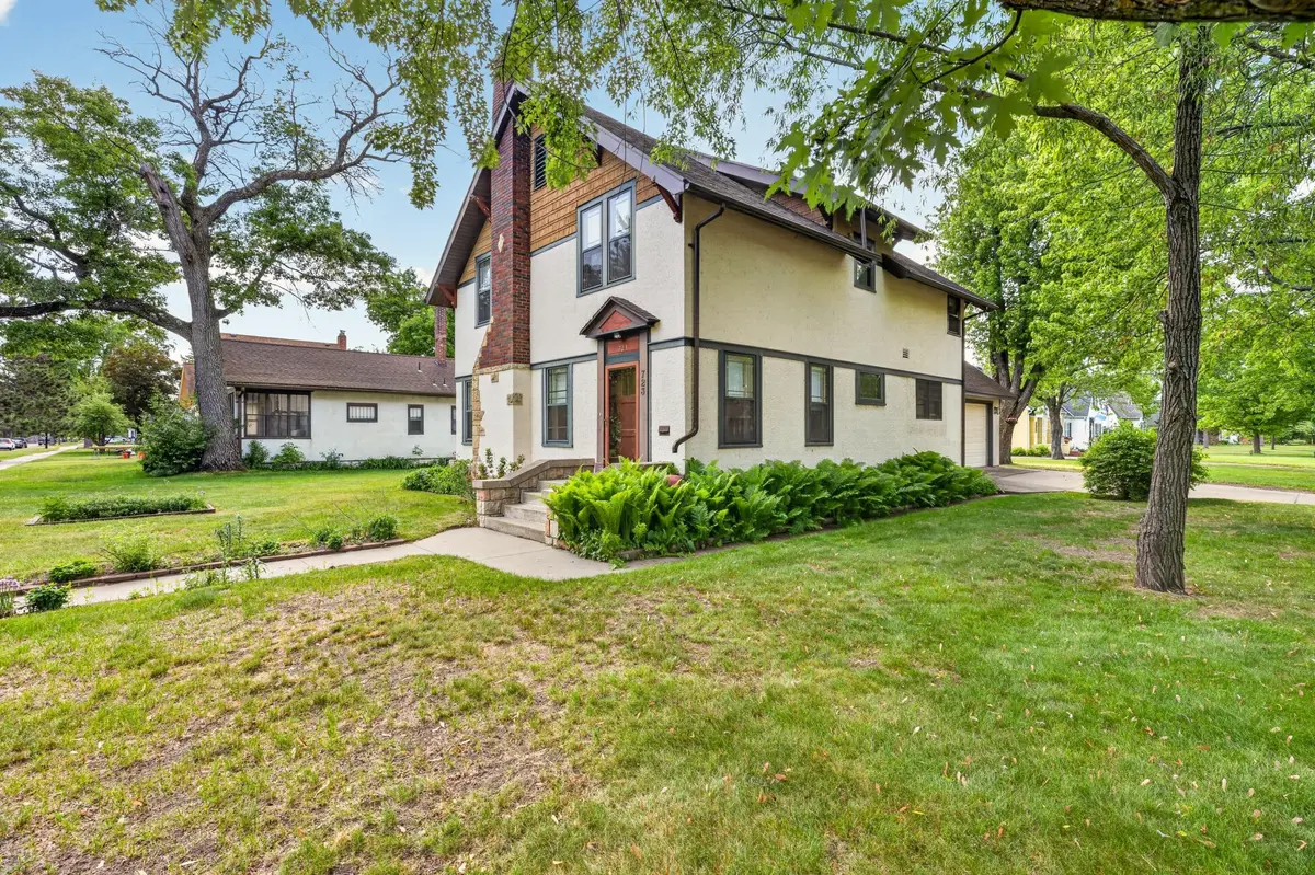723 N 6th ST, Brainerd, MN 56401