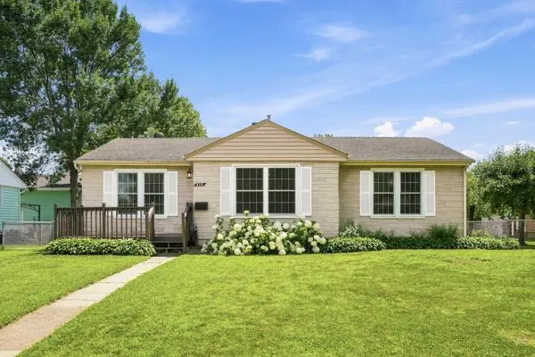 928 2nd AVE E, Shakopee, MN 55379