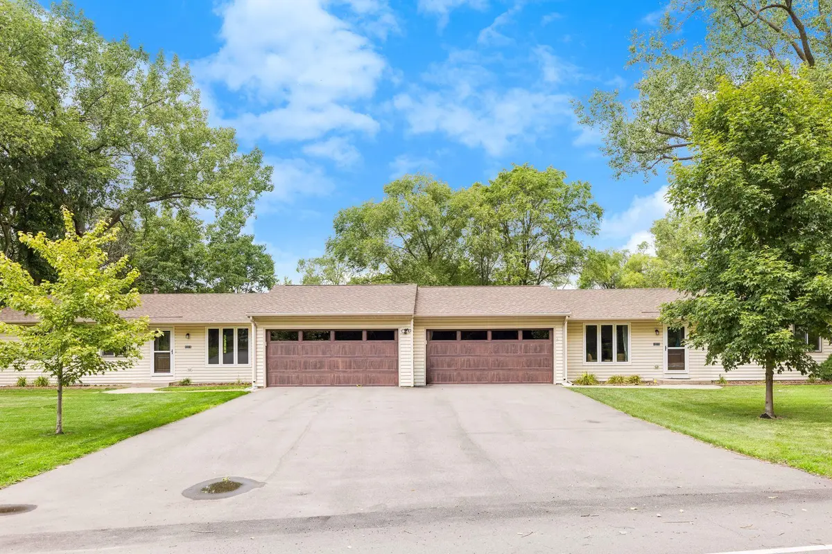 12216 Pioneer RD, Minnetonka, MN 55343